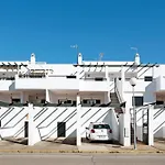 Aptº Atalaya, Junto A La Playa Apartment *