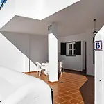 Aptº Atalaya, Junto A La Playa Apartment